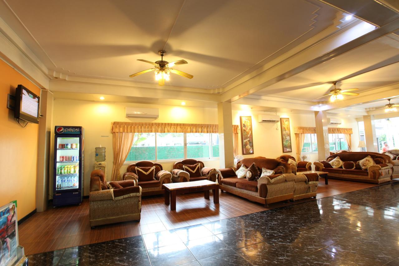 Home Pattaya Hotel Luaran gambar