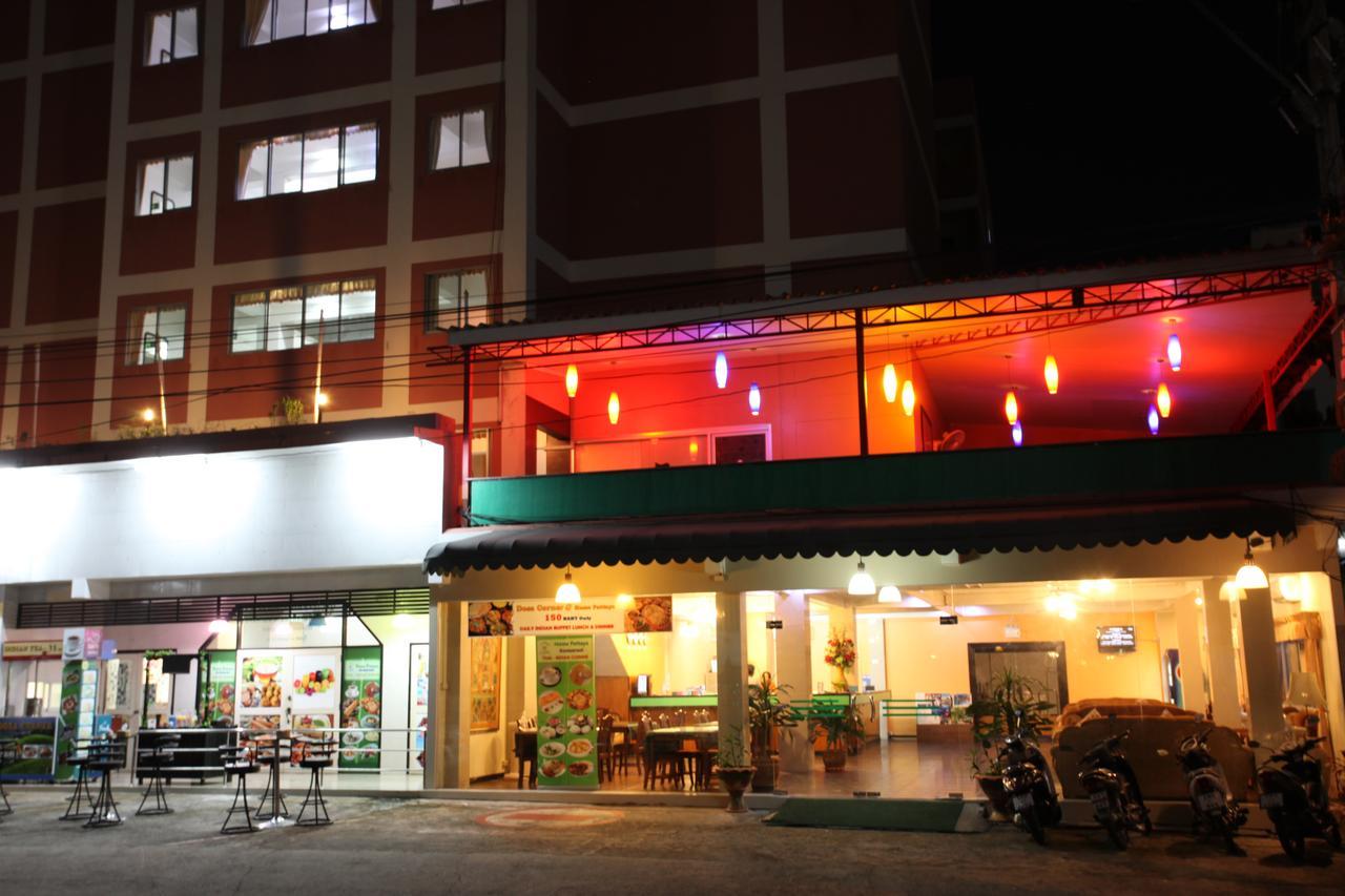 Home Pattaya Hotel Luaran gambar