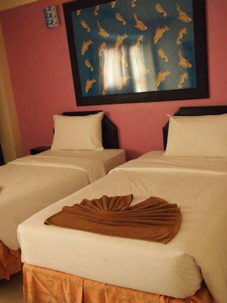 Home Pattaya Hotel Luaran gambar